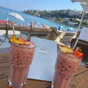 Apartment Location Saisonniere 220 M Des Plages, Menton